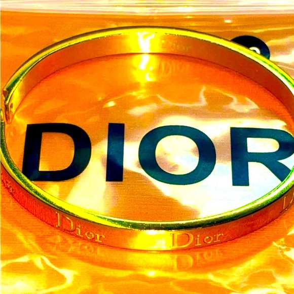 Dior Gold Bangle Bracelet. There are signs of wear. - Picture 1 of 8
